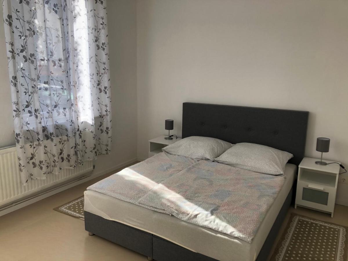 Apartment In Eg Schaupenstiel Northeim Luaran gambar
